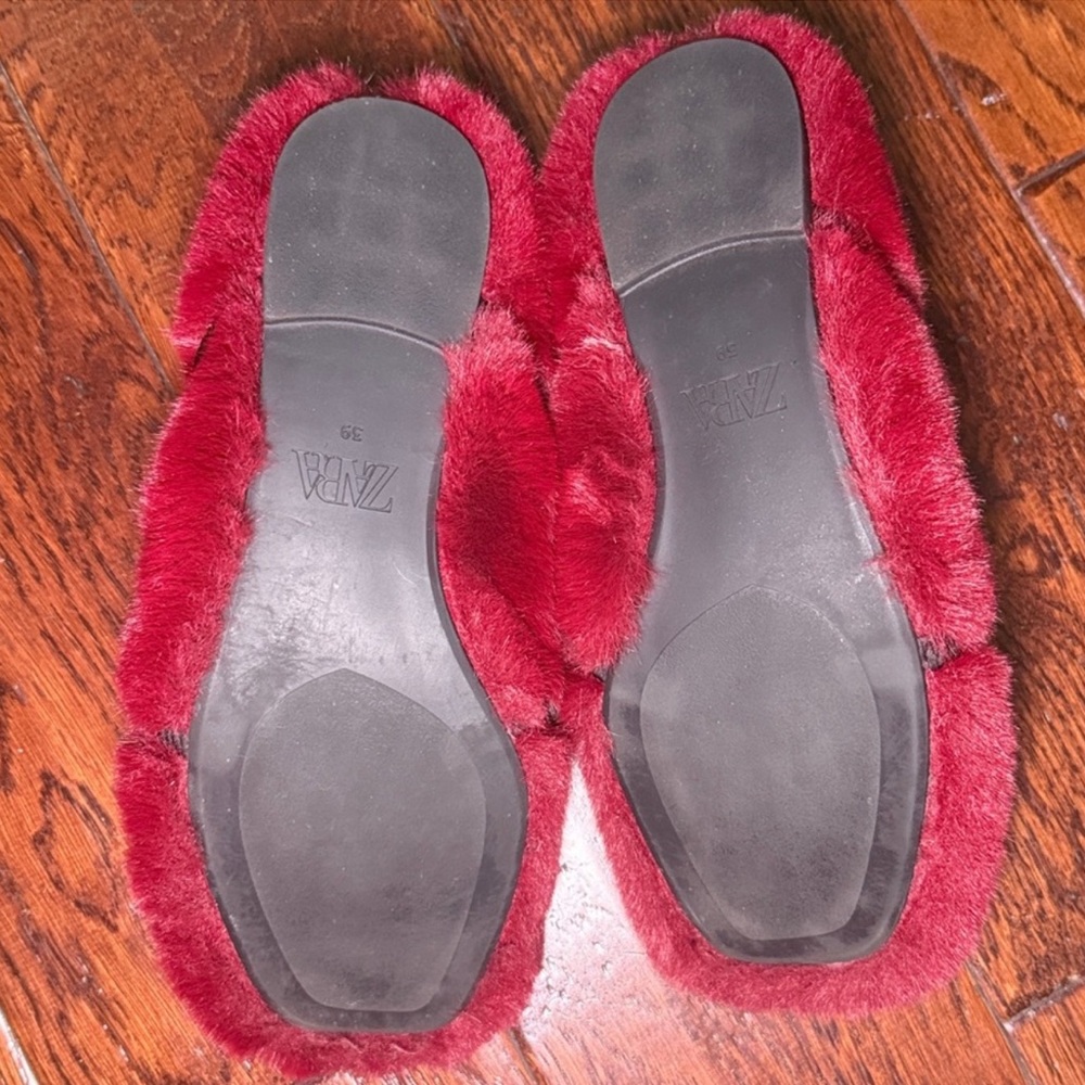 Zara Red Faux Fur Flats Size 39 - Picture 3 of 7